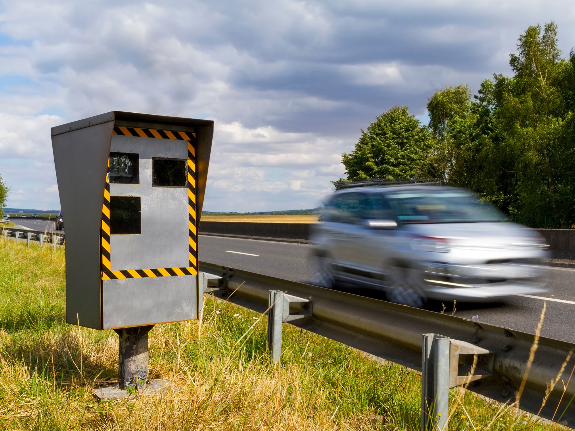 Speed cameras should check for insurance, MOT, and tax offences
